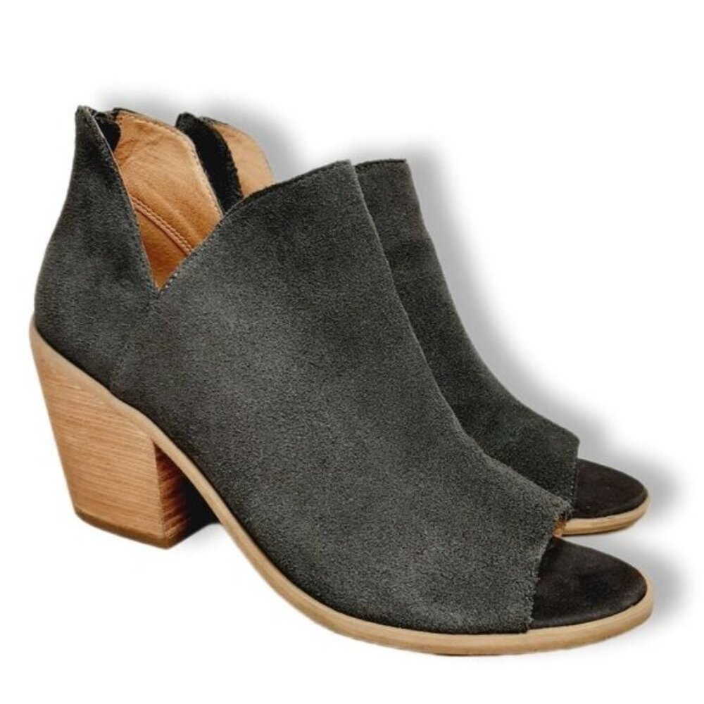 SUSINA | Carina Lea Genuine Suede Peep Toe Ankle Cut-Out Booties Sz 8.5 M
